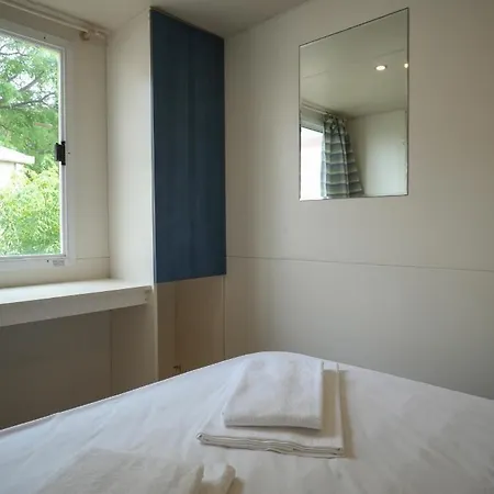 Mediteran Travel Mobile Homes Uvala Slana مكان تخييم *