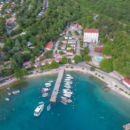 Mediteran Travel Mobile Homes Uvala Slana مكان تخييم *