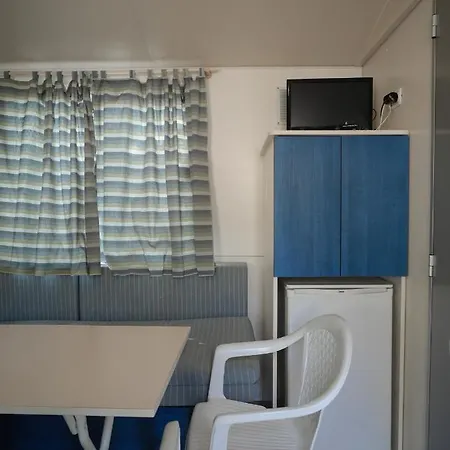 Mediteran Travel Mobile Homes Uvala Slana Camping